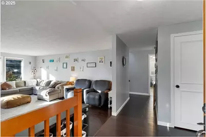 1855 Pilgrim St, Salem, OR 97302 - Photo 5