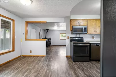 50 S 16th St, Cottage Grove, OR 97424 - Photo 11