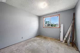 50 S 16th St, Cottage Grove, OR 97424 - Photo 17