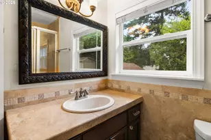 11102 NE Beech St, Portland, OR 97220 - Photo 25