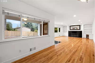 11102 NE Beech St, Portland, OR 97220 - Photo 9