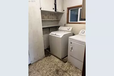 734 Alder St, Medford, OR 97501 - Photo 25