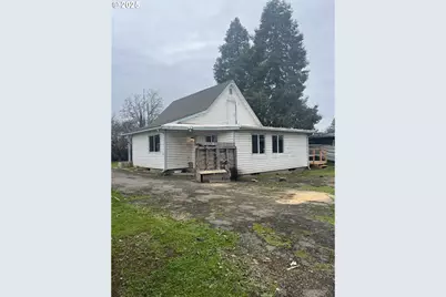 734 Alder St, Medford, OR 97501 - Photo 3