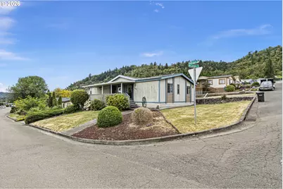 3626 NW Broad St, Roseburg, OR 97471 - Photo 37