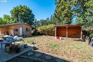 960 Grape St, Sweet Home, OR 97386 - Photo 47