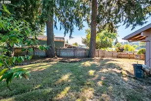 960 Grape St, Sweet Home, OR 97386 - Photo 45
