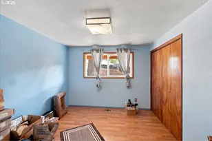 960 Grape St, Sweet Home, OR 97386 - Photo 33