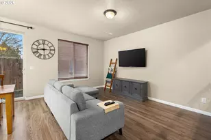 10907 NE 44th St, Vancouver, WA 98682 - Photo 5