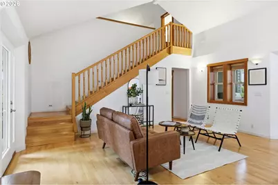 3026 Hendricks Hill Dr, Eugene, OR 97403 - Photo 13