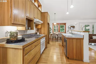 3026 Hendricks Hill Dr, Eugene, OR 97403 - Photo 19