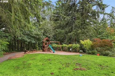 3026 Hendricks Hill Dr, Eugene, OR 97403 - Photo 43