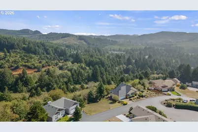 View Of The Bay #15, Depoe Bay, OR 97341 - Photo 7