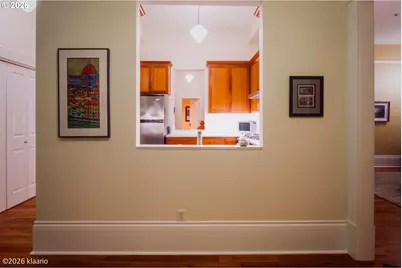 133 NW 18th Ave #8, Portland, OR 97209 - Photo 9