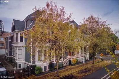 133 NW 18th Ave #8, Portland, OR 97209 - Photo 1