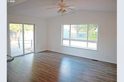 18230 NE Flanders St, Portland, OR 97230 - Photo 5