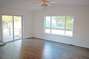 18230 NE Flanders St, Portland, OR 97230 - Photo 5