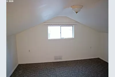 18230 NE Flanders St, Portland, OR 97230 - Photo 15