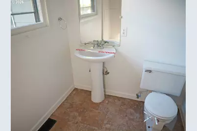 18230 NE Flanders St, Portland, OR 97230 - Photo 7