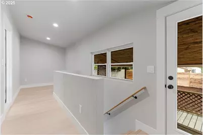 7216 N Ivanhoe St, Portland, OR 97203 - Photo 23