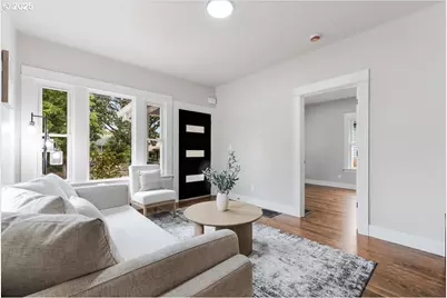 7216 N Ivanhoe St, Portland, OR 97203 - Photo 9