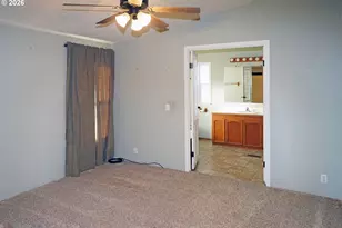 13460 SE Raymond St, Portland, OR 97236 - Photo 7