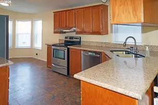 13460 SE Raymond St, Portland, OR 97236 - Photo 11