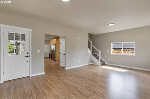 494 17th St, Salem, OR 97301 - Photo 7