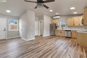 494 17th St, Salem, OR 97301 - Photo 35