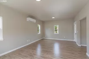 494 17th St, Salem, OR 97301 - Photo 9