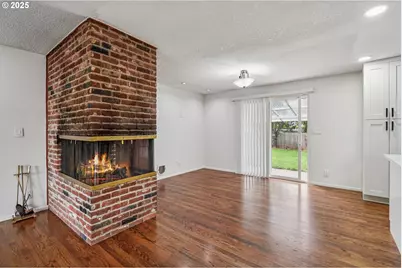 2209 SE 178th Ave, Portland, OR 97233 - Photo 7