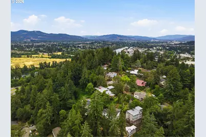 1680 Westover Dr, Eugene, OR 97403 - Photo 45