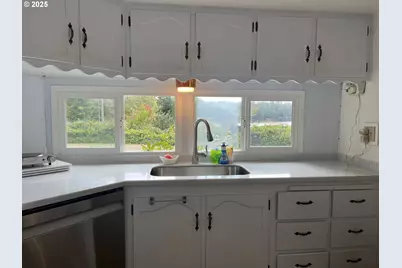 83763 Highway 101 #14, Florence, OR 97439 - Photo 11