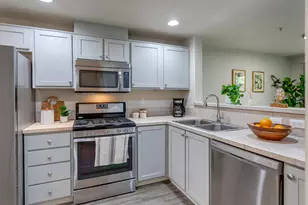 10769 SW Canterbury Ln, Tigard, OR 97224 - Photo 15