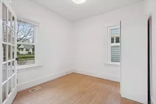 7521 N Jersey St, Portland, OR 97203 - Photo 5