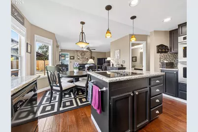 20517 SW 98th Ct, Tualatin, OR 97062 - Photo 17