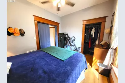 305 S 3rd St, Cottage Grove, OR 97424 - Photo 7