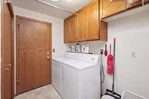 2983 Timberline Dr, Eugene, OR 97405 - Photo 15