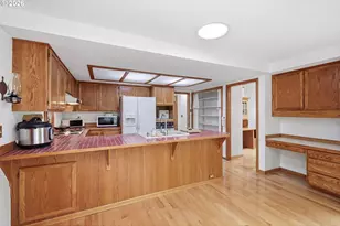 2983 Timberline Dr, Eugene, OR 97405 - Photo 11