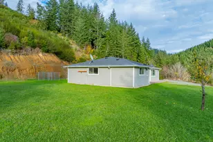 16855 Hwy 42, Myrtle Point, OR 97458 - Photo 35