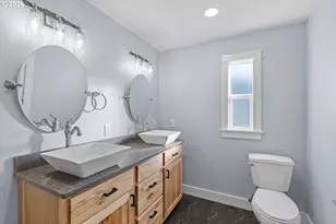 16855 Hwy 42, Myrtle Point, OR 97458 - Photo 29