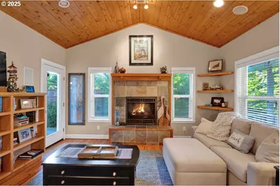 2014 Royal Saint Georges Dr, Florence, OR 97439 - Photo 13