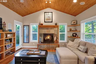 2014 Royal Saint Georges Dr, Florence, OR 97439 - Photo 13