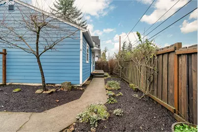 8609 SE Flavel St, Portland, OR 97266 - Photo 31