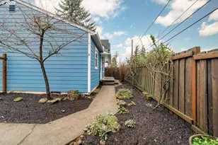 8609 SE Flavel St, Portland, OR 97266 - Photo 31