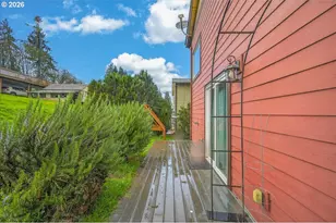 1645 3rd St, Columbia City, OR 97018 - Photo 25