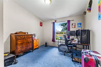 620 N Bay St, Waldport, OR 97394 - Photo 21