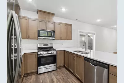 15212 NW Cosmos St, Portland, OR 97229 - Photo 13