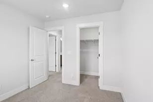 15212 NW Cosmos St, Portland, OR 97229 - Photo 31