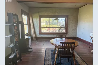 83354 N Pacific Hwy, Creswell, OR 97426 - Photo 11