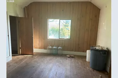 83354 N Pacific Hwy, Creswell, OR 97426 - Photo 15